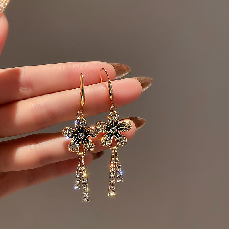 South Korea spring and summer new flower tassel long earring temperament exquisite elegant Trend Fashion Stud Earrings